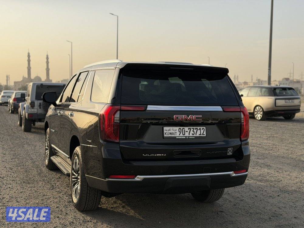 يوكن 2025 الفيشن دبل قير شبه اصفار10