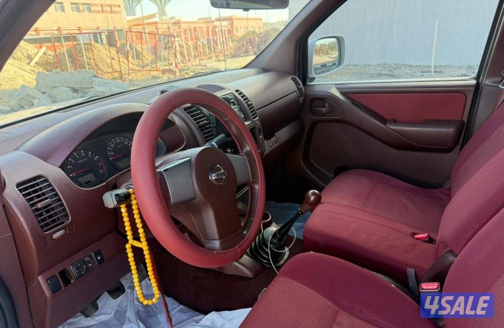 وانيت نافارو 2015 جير عادي صبغ وكاله ماعدا قطعه3