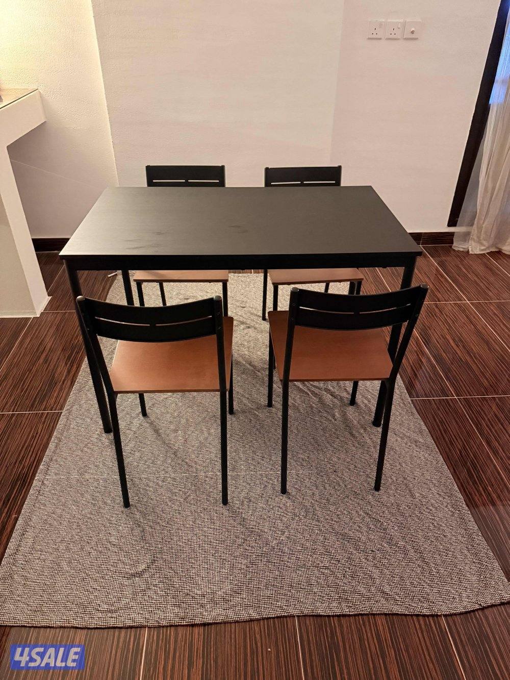 Dining table & chairs for sale1