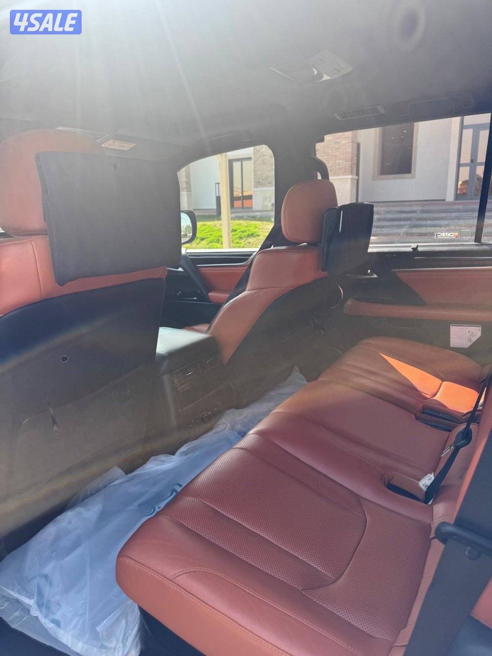 بيعة سريعة للبيع جيب لكزس LX570 موديل 2017 درجة اولى9