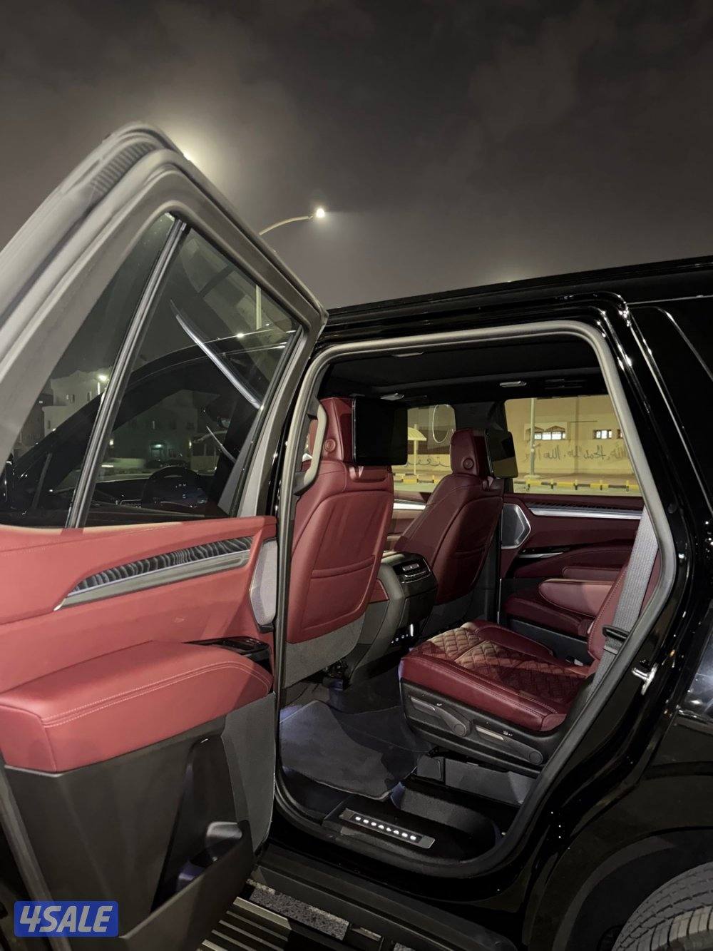 للبيع اسكاليد زيرو كيلومتر جديد سبورت5