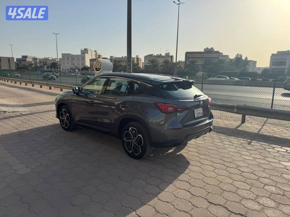 للبيع  MG One موديل 2025 ماشي 14 الف3