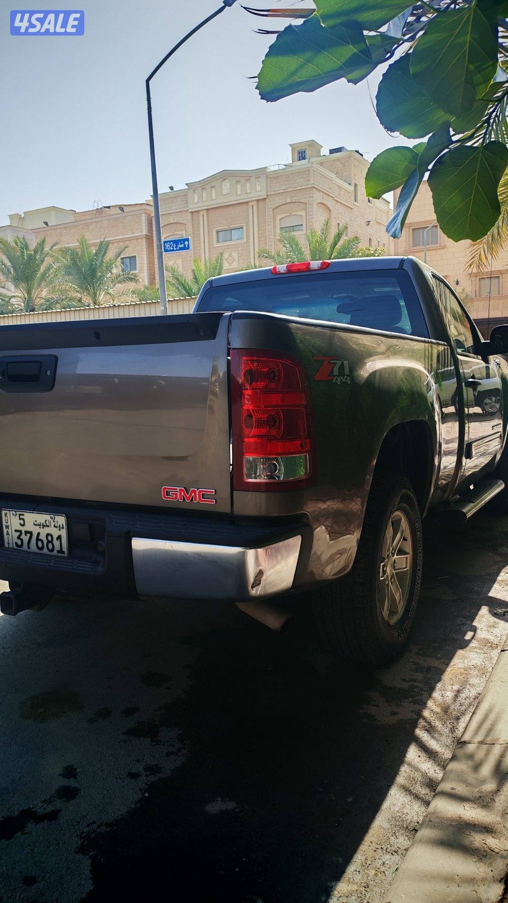 للبيع وانيت جمس عداد200الف دبل جير موديل 2013المكينه الكبيره2