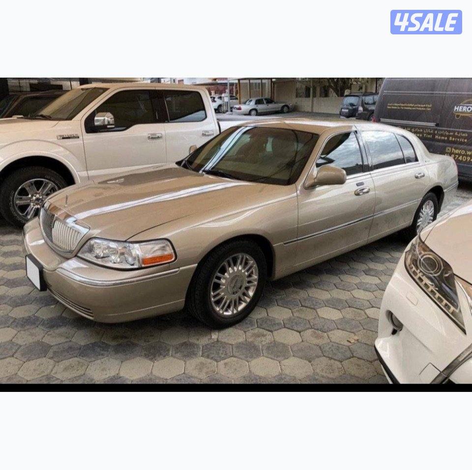 ( بيعة سريعة ) لنكولن تاون كار لارج سيجنتشر 2011 عداد 149 الف كيلو1