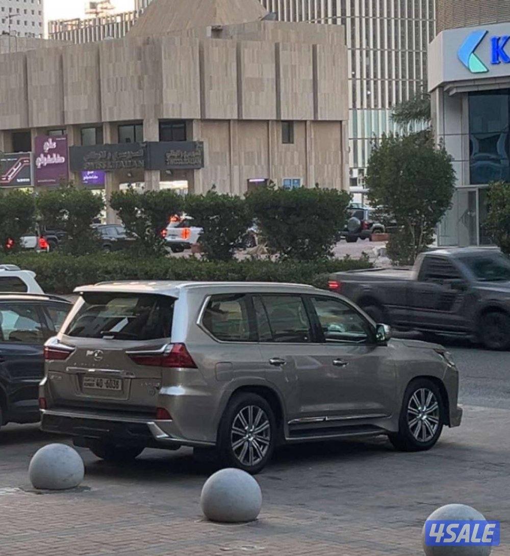 جيب لكزس سبورت7