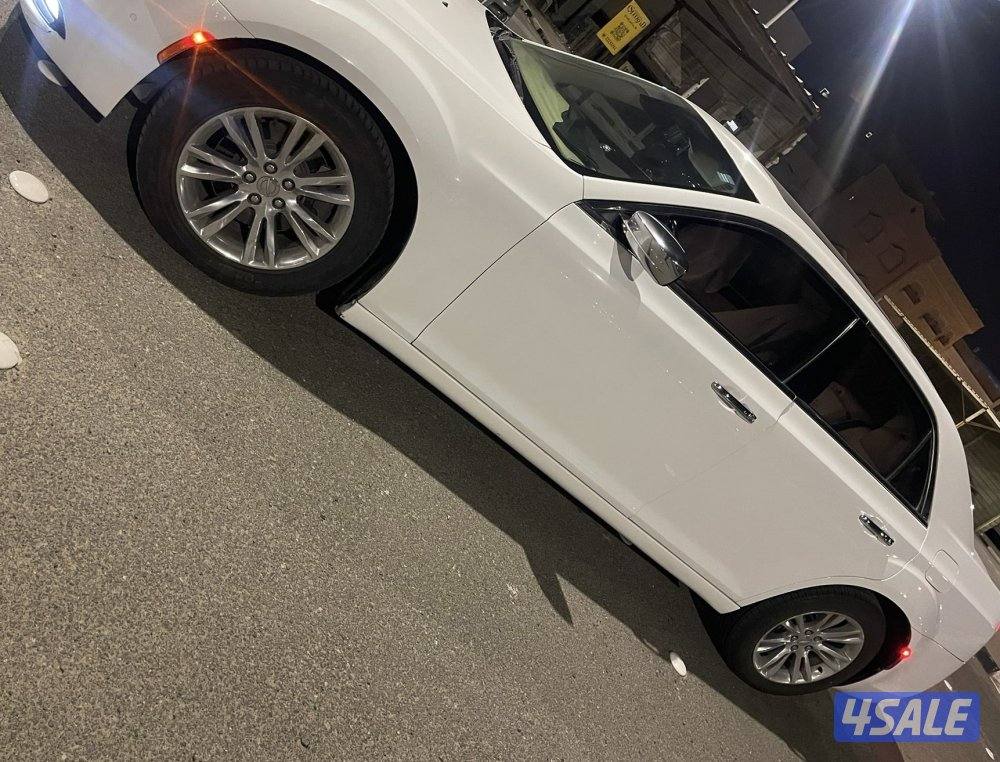 للبيع كرايزلر1