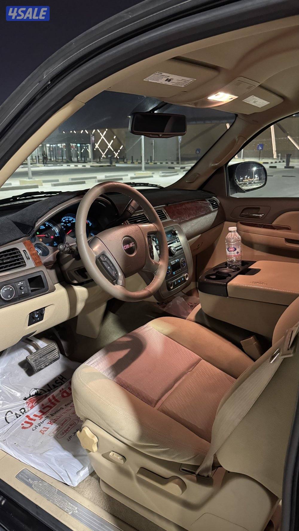 جي ام سي يوكن XL (سوبربان) ٢٠٠٩ نظيف جداً10