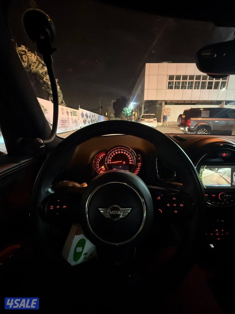 للبيع ميني كوبر كنتري مان موديل ٢٠١٧ شرط الفحص قير مكينه شاصي بدي11
