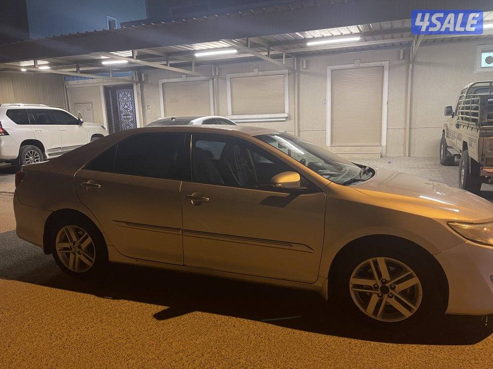 كامري 2015 GLX كامل المواصفات من غير فتحه3