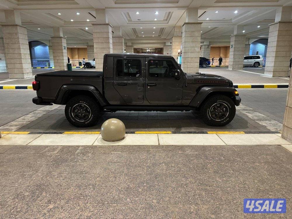 قلادييتر ريبوكون 20216