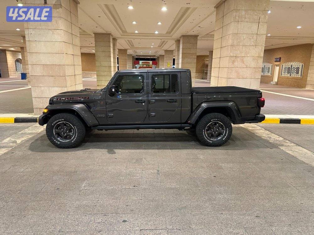 قلادييتر ريبوكون 20217