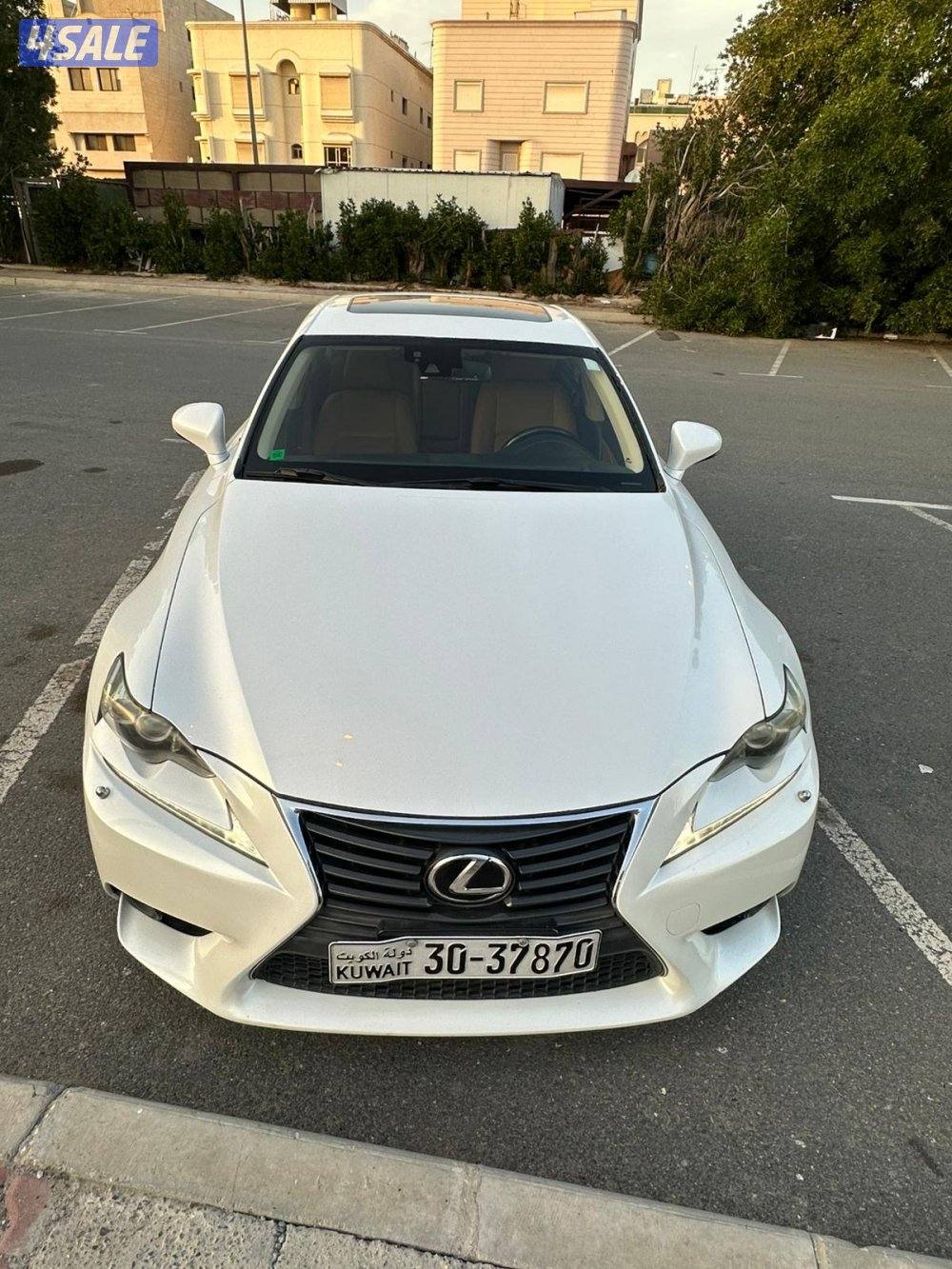 للبيع لكزس is350 فل كامل شرط الفحص قير ومكينة وشاصي وبدي0