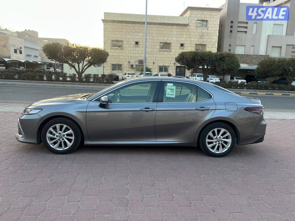 كامري ٢٠٢٤ بحالة الوكاله ماشي ٤٣ الف8