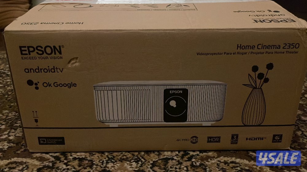 بروجكتر جهاز عرض سينما منزلي اندرويد تي في 4K PRO-UHD جديد في عبوته3