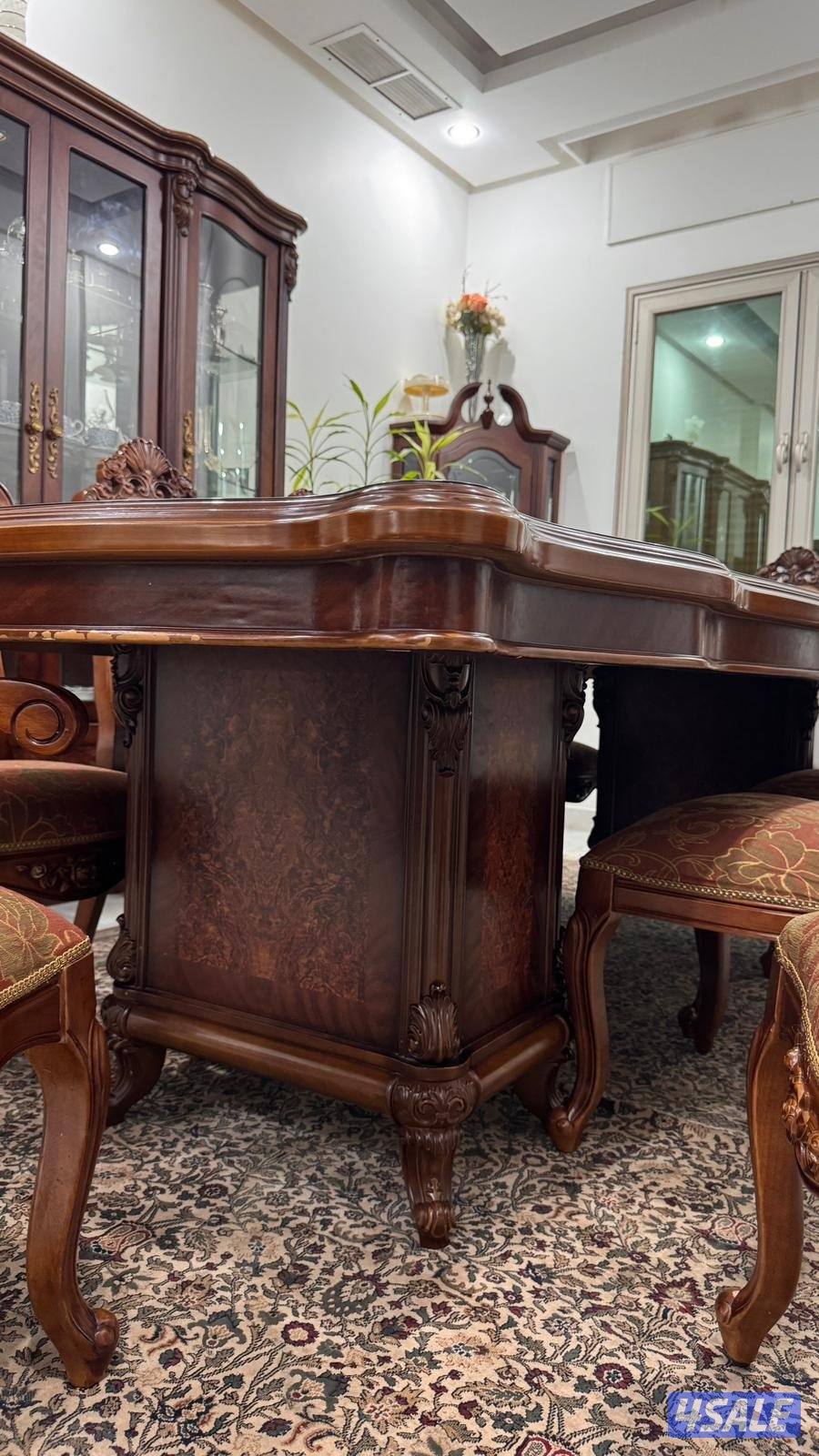 غرفة طعام خشب كاملة متكونه من ٣ قطع و ١٠ كراسي Complete Dining Room8