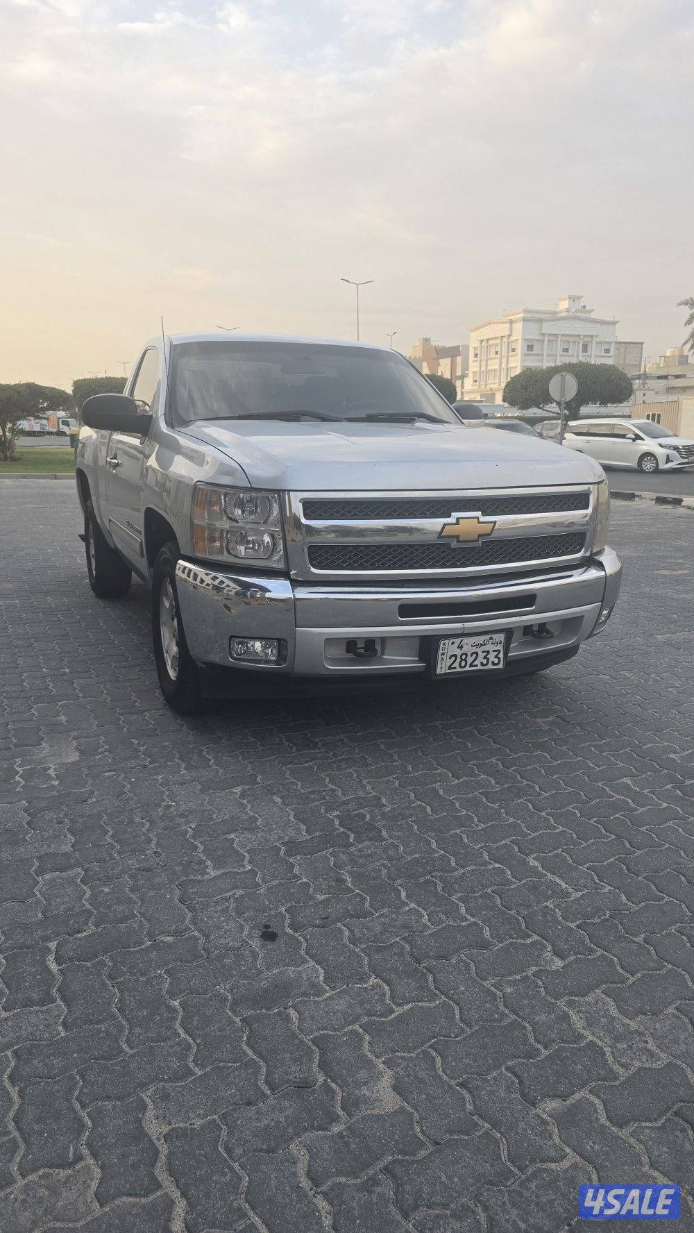 للبيع سلفرادو Z712