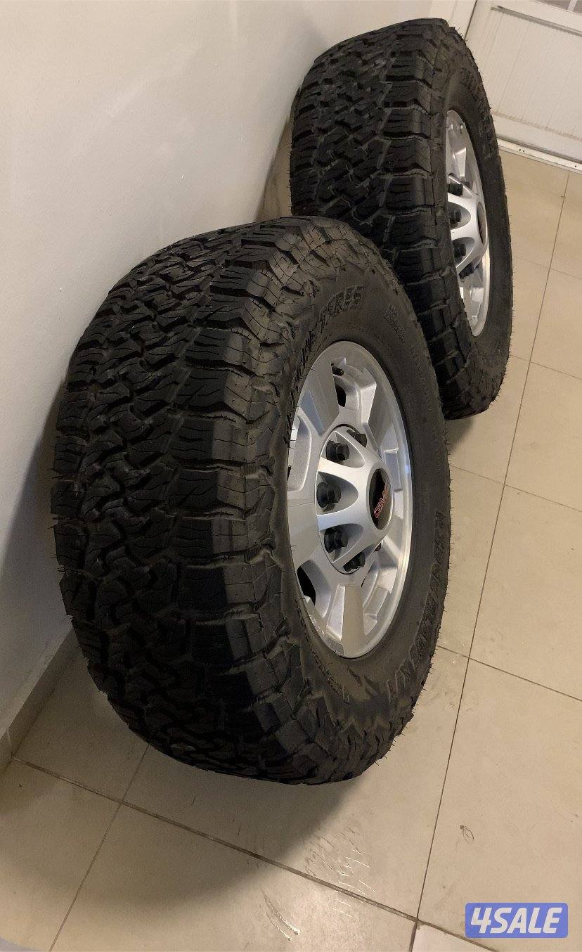 للبيع 4 رنقات جمس مع توايرهم جدييييييده حجم LT285/70R170