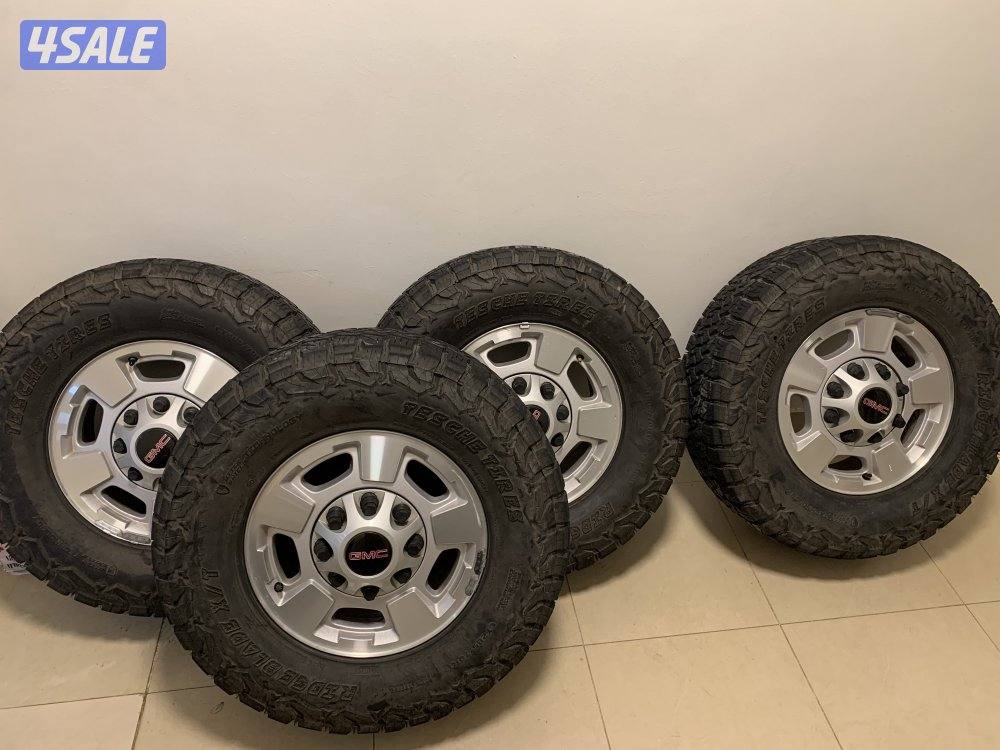 للبيع 4 رنقات جمس مع توايرهم جدييييييده حجم LT285/70R172