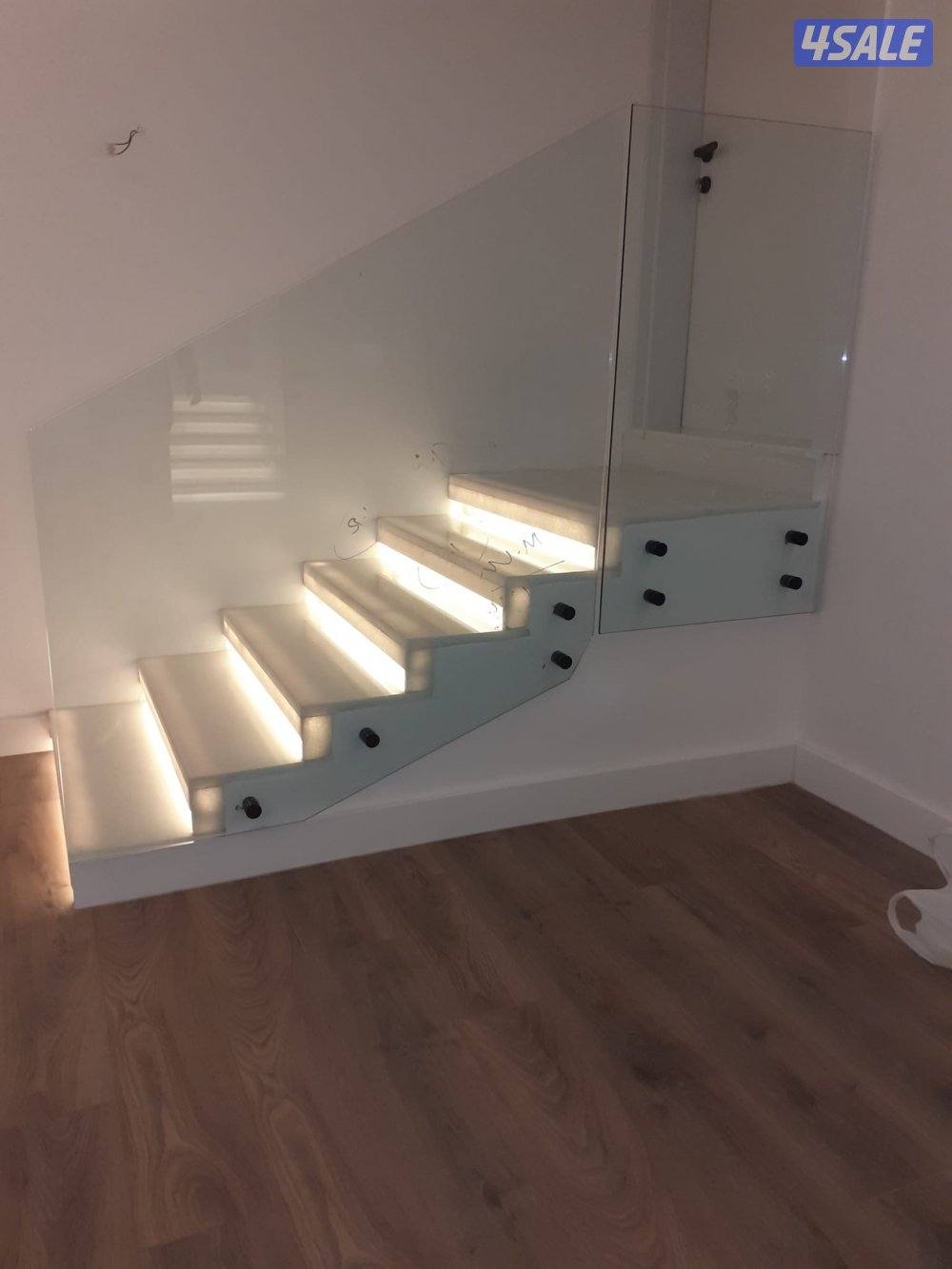 فني زجاج ومرايا ودربزين تركيب جميع أنواع زجاج سكريت4