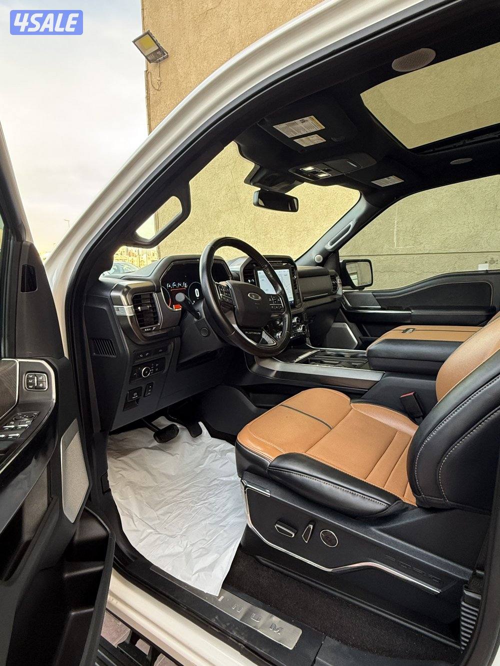 للبيع وانيت فورد بلاتنيوم 20216