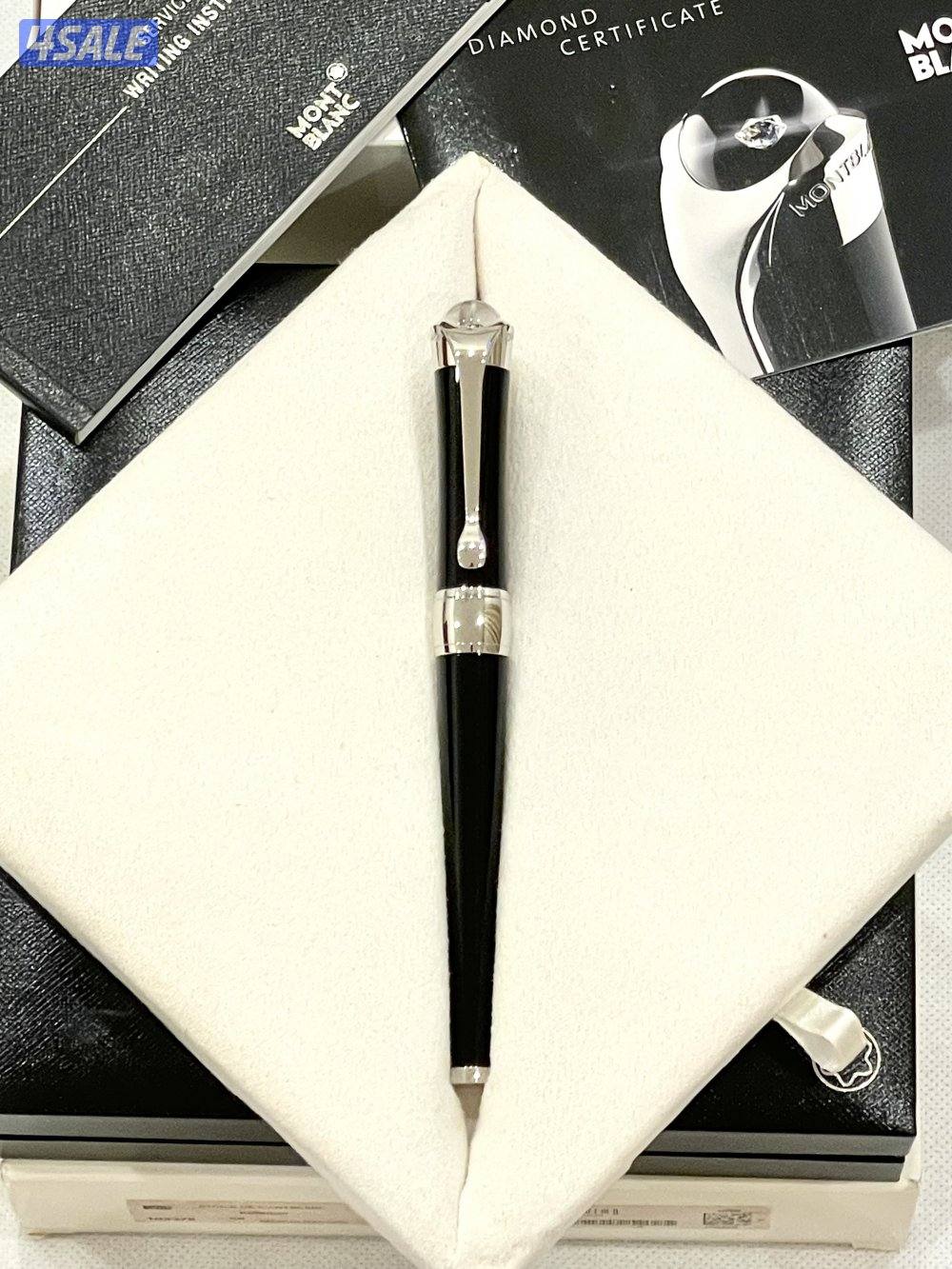 أقلام وأبواك وساعات ونظارات أصلية0