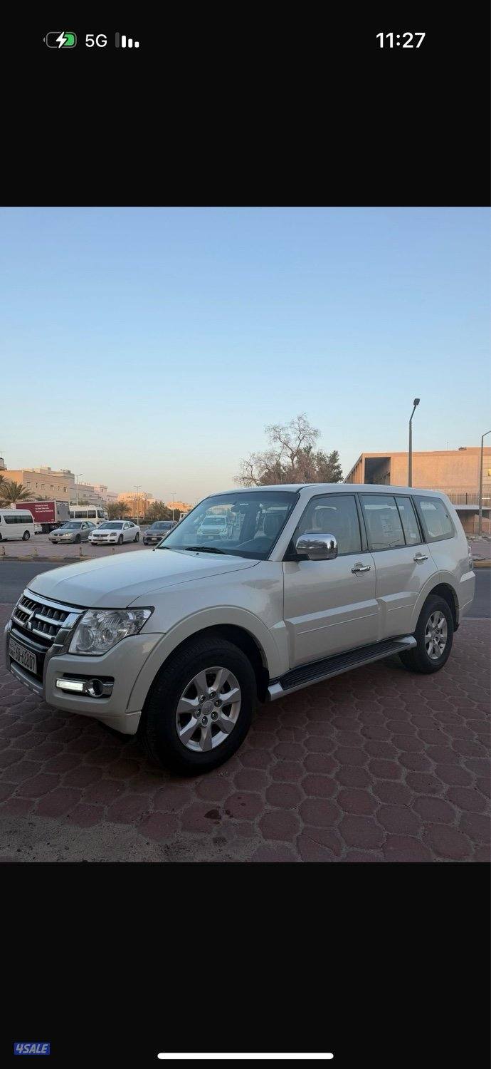 للبببع باجيرو الملا موديل 2022 ابيضّ صدفي صبغ وكاله ماشي 926