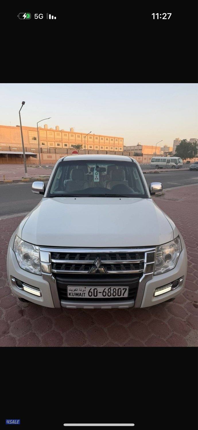 للبببع باجيرو الملا موديل 2022 ابيضّ صدفي صبغ وكاله ماشي 927