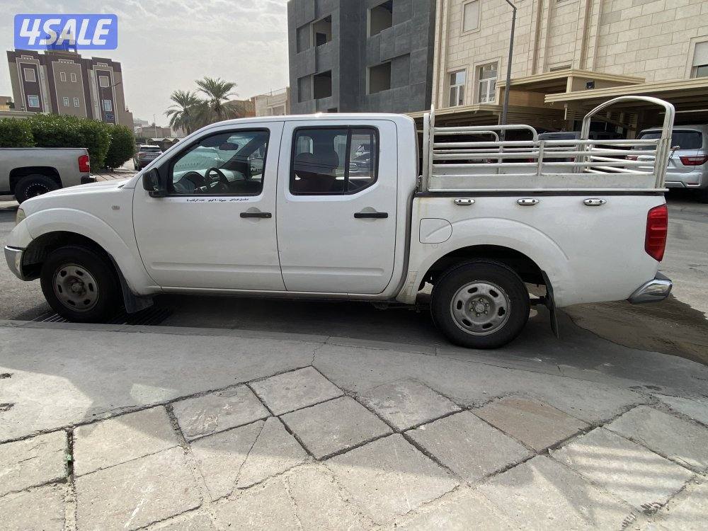 للبيع نيسان وانيت0