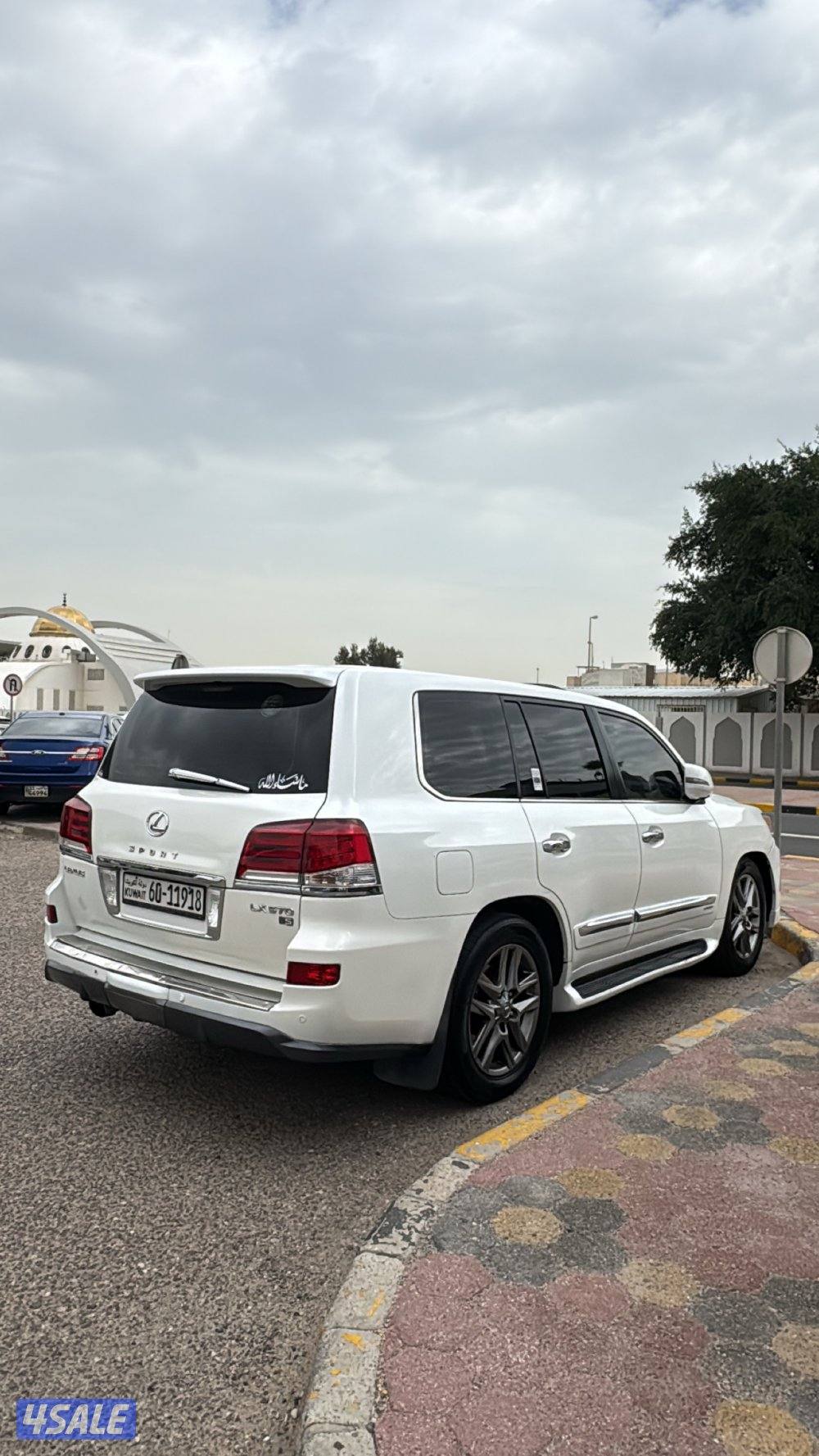 جيب لكزس 20140