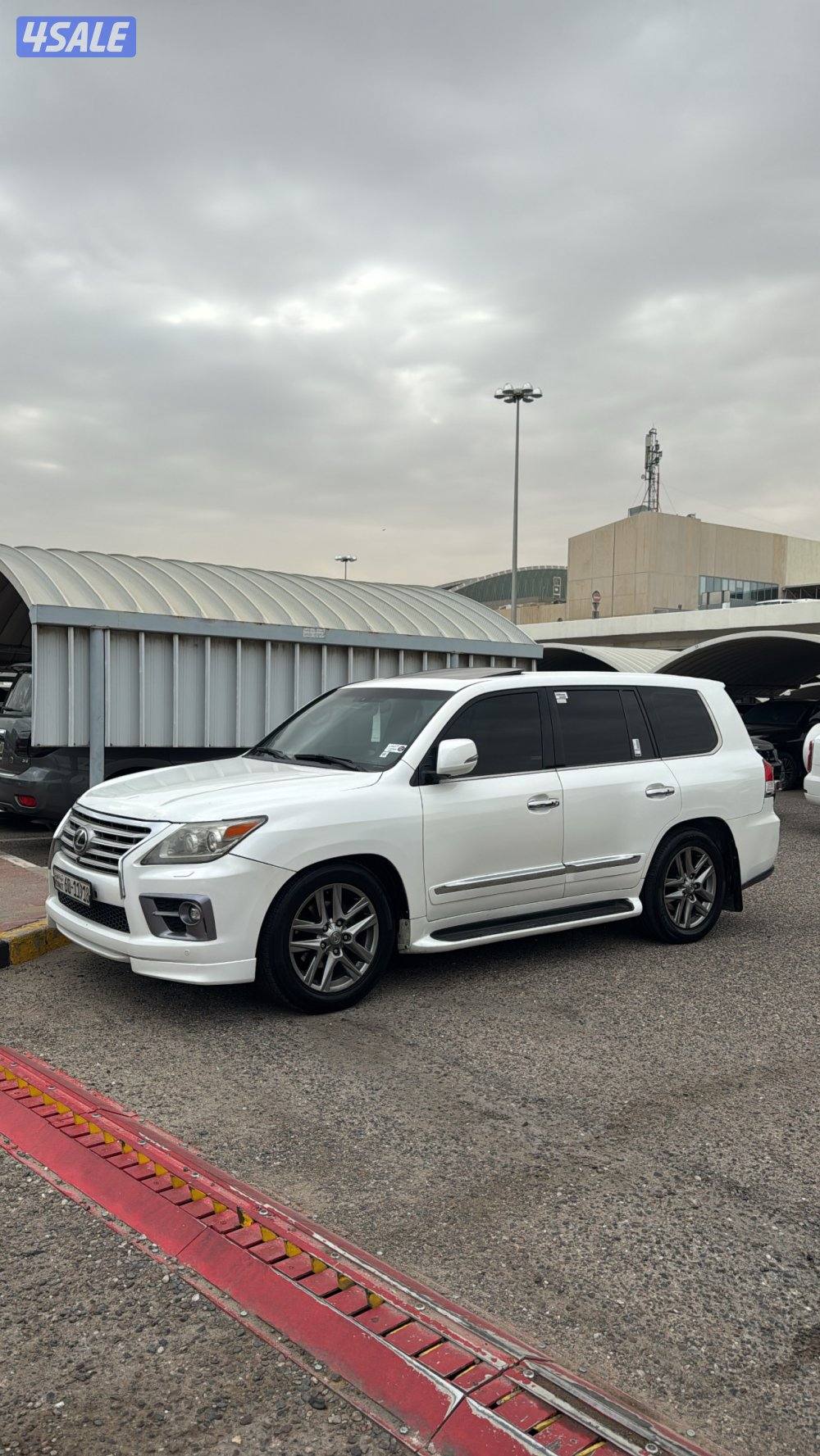 جيب لكزس 20144