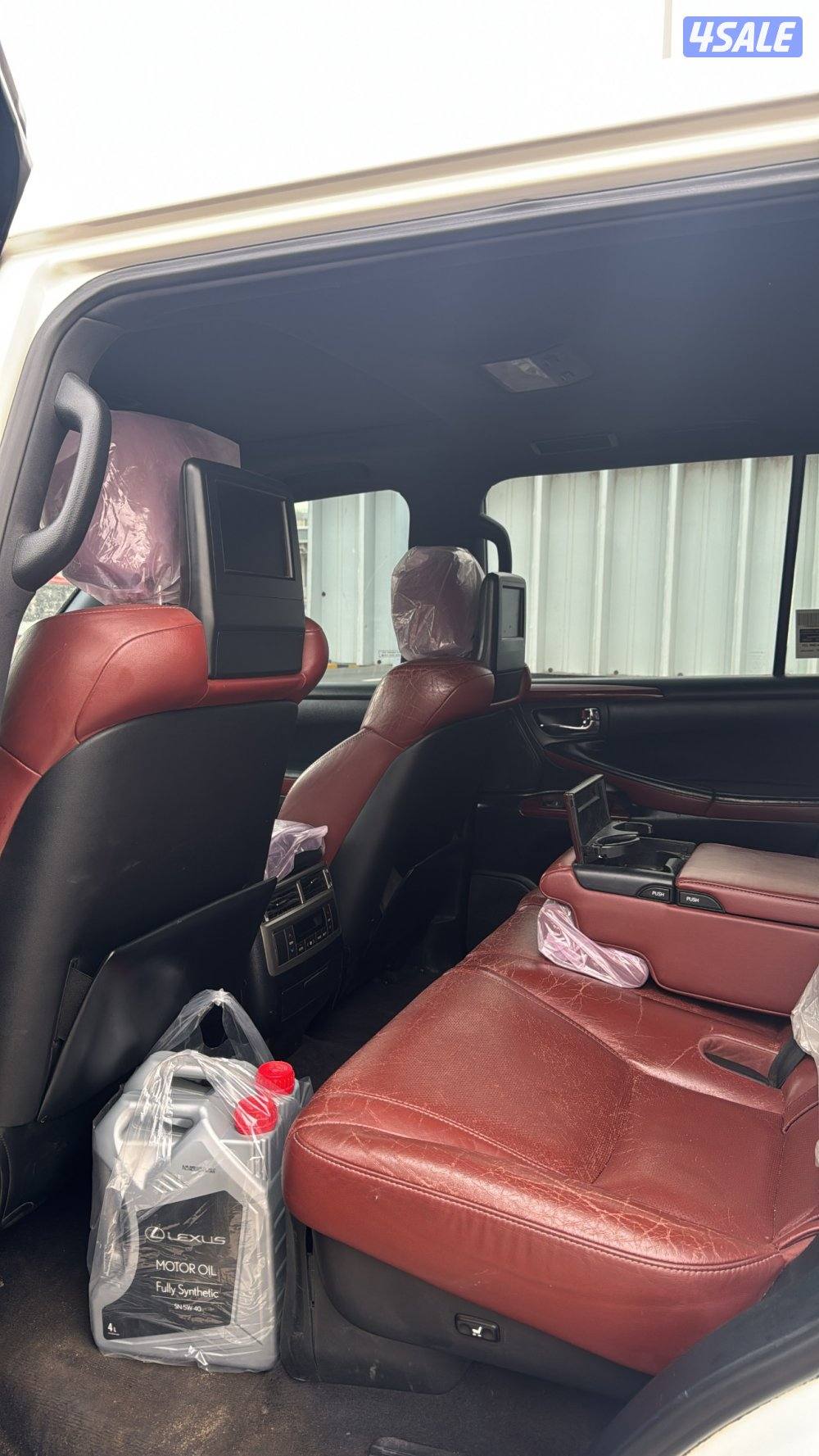 جيب لكزس 20148