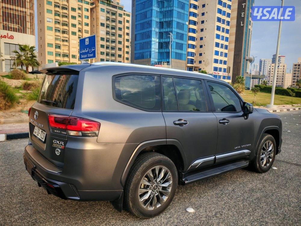 لاند كروزر 2024 ايورا S Tawny تيربو3