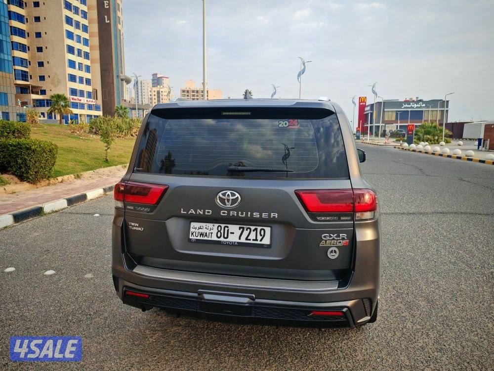 لاند كروزر 2024 ايورا S Tawny تيربو4