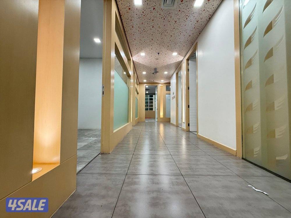 متوفر دور تجاري في برج كتير بموقع متميز بشرق مساحة ٣٢٥م0