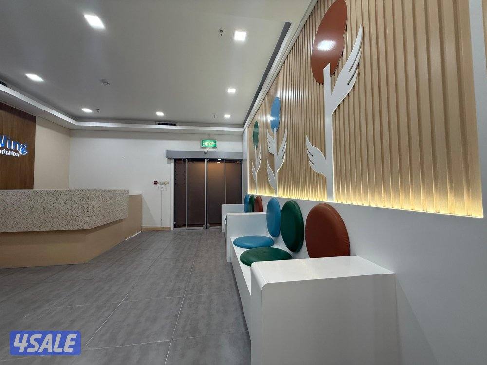 متوفر دور تجاري في برج كتير بموقع متميز بشرق مساحة ٣٢٥م2