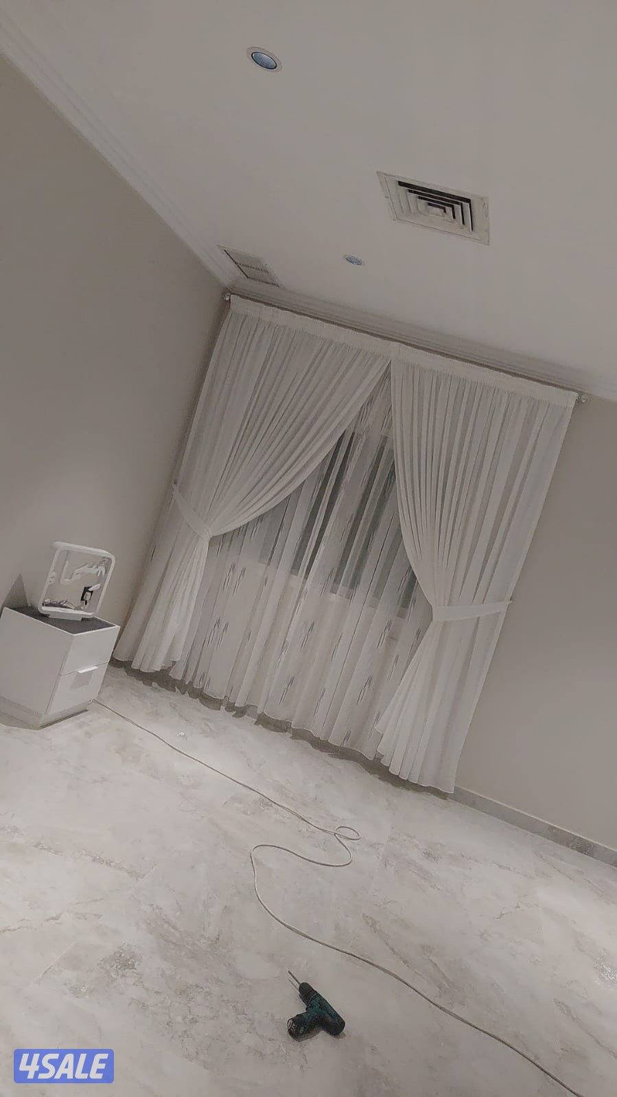 تفصال جميع الستاير ويفي الهبة الجديدة ورول عازل للشمس وتركيبها وتعديله3