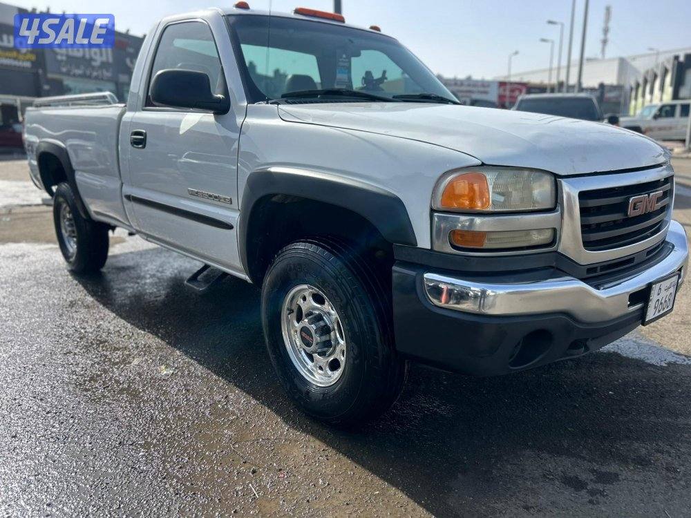 2500 HD  سيرا GMC  موديل 2003 ماشى 272.000 k.m وارد بهبهانى.1
