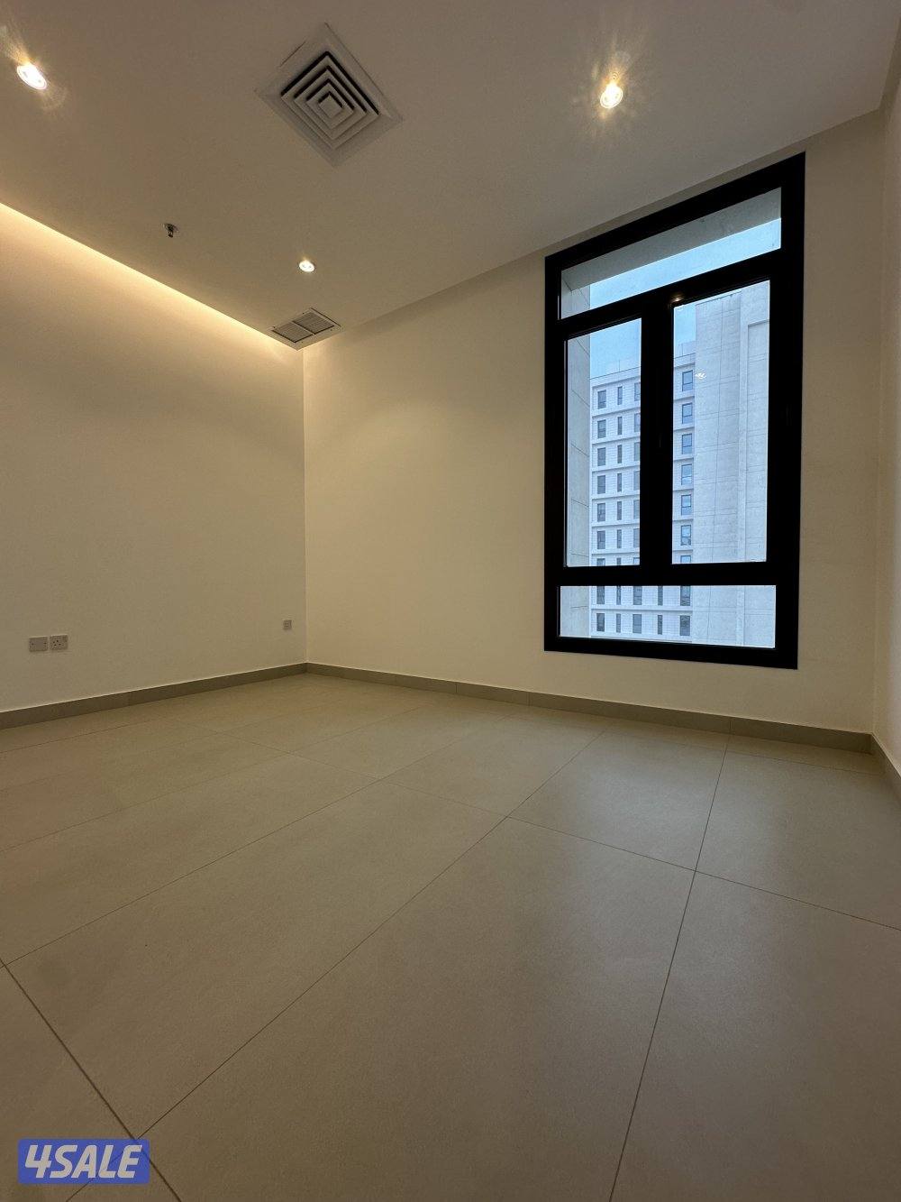 شقة سوبر ديلوكس بمنطقة حصة مبارك للايجار مساحة ١٣٥م2