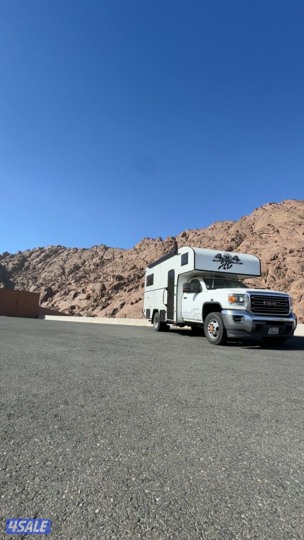 للبيع موتر هوم مصنع لايت كرفان8