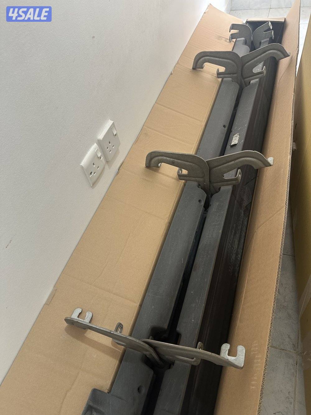 شبك يوكن SLT + دواسات جانبية ( ملوت الوكالة ) موديل 20233