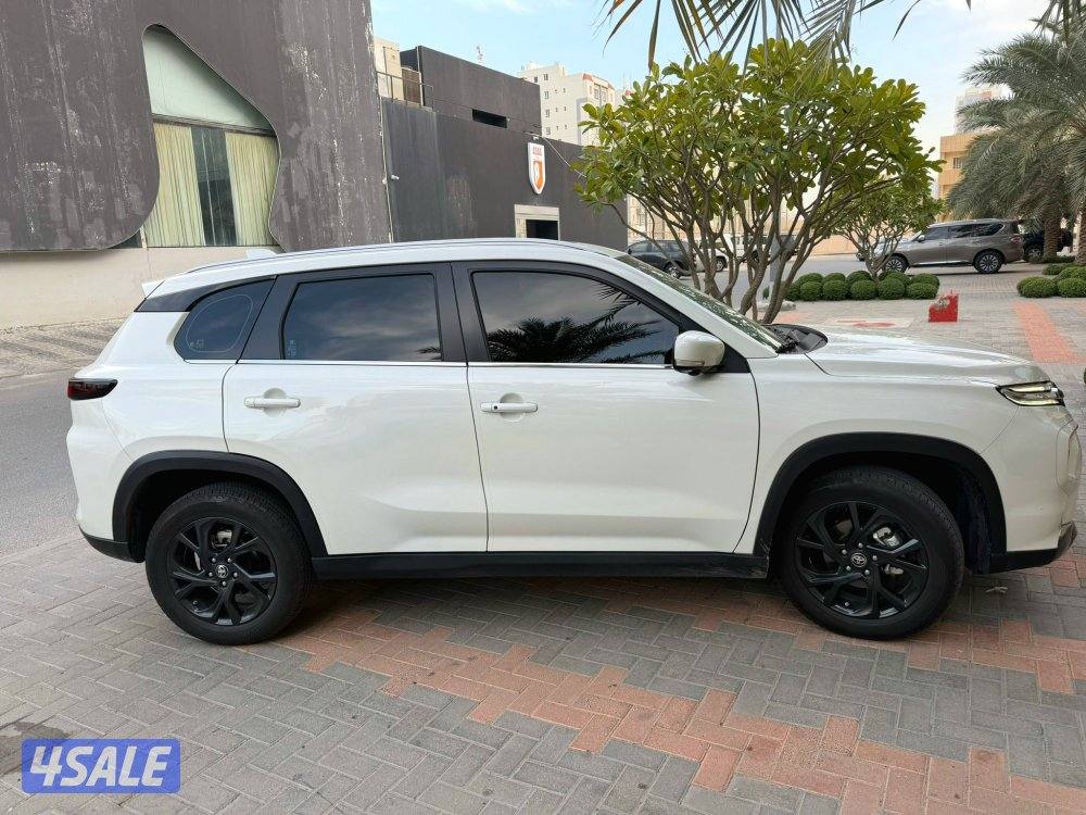 تويوتا اوربان 2025 بحاله الوكاله3