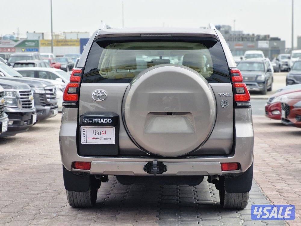 برادو TXL موديل 2022 كامل مواصفات بحالة ممتازة3