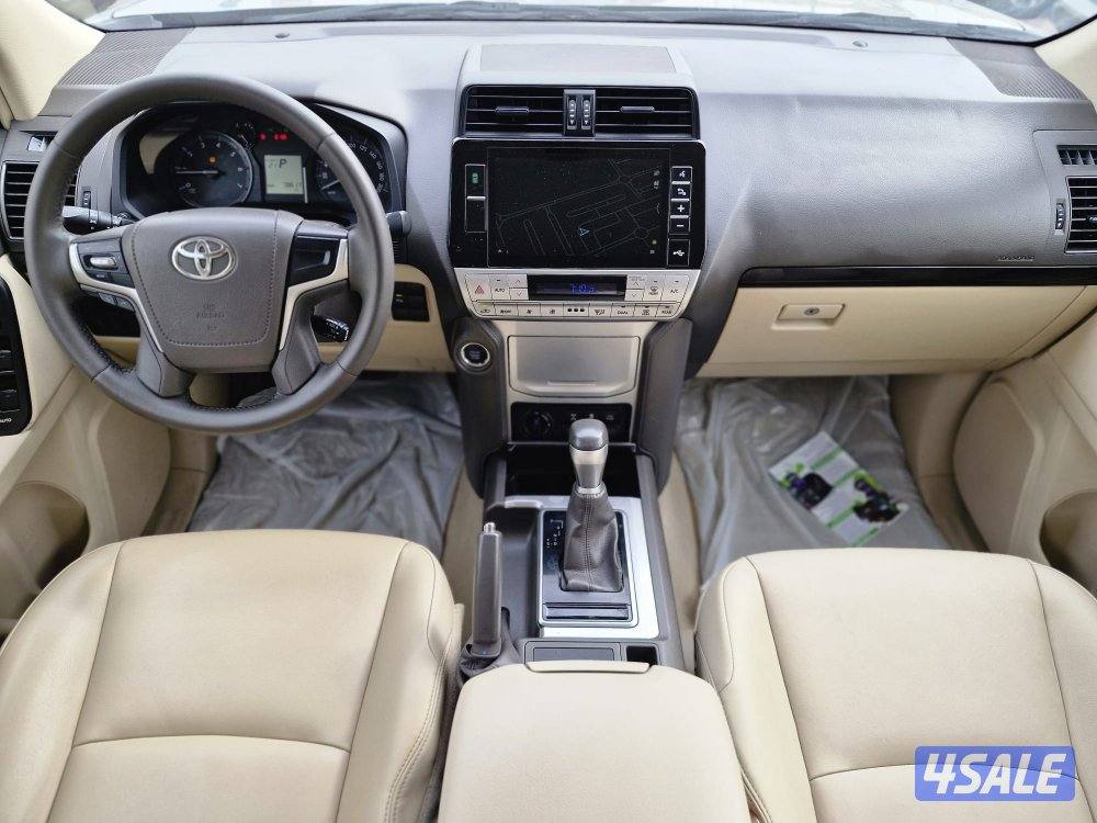 برادو TXL موديل 2022 كامل مواصفات بحالة ممتازة7