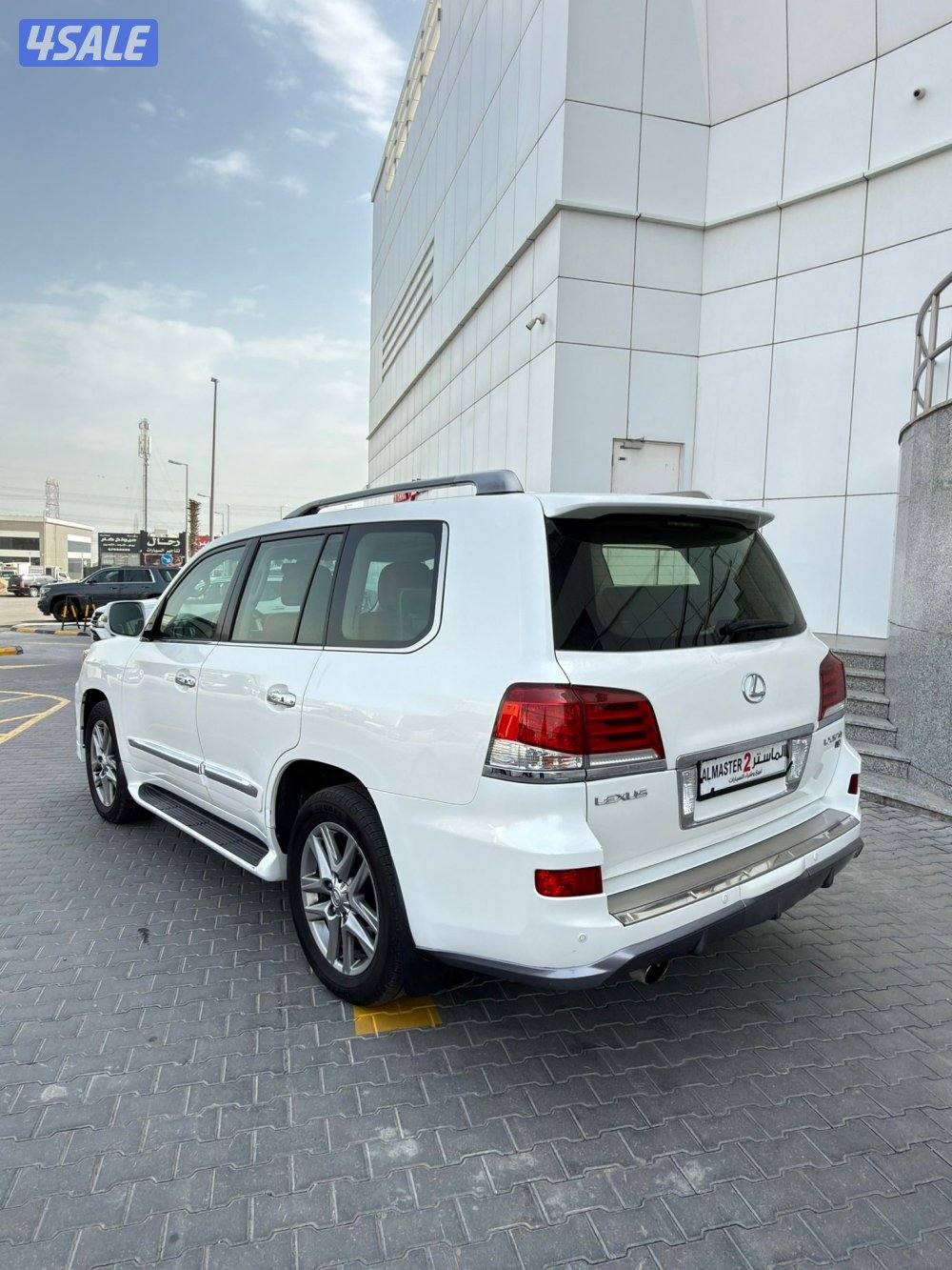 للبيع لكزس LX5703