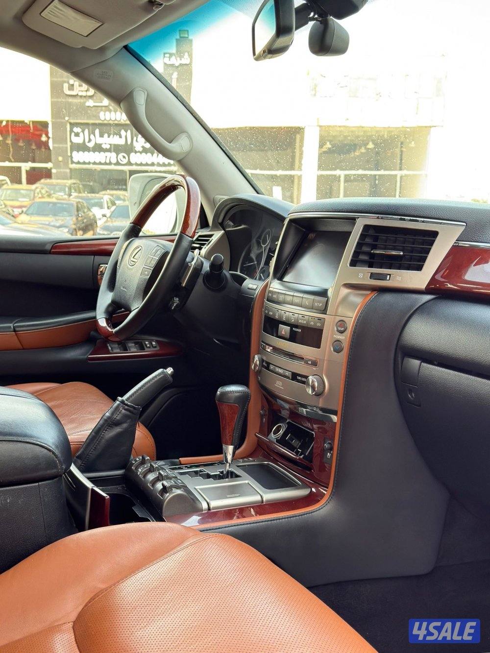 للبيع لكزس LX5705