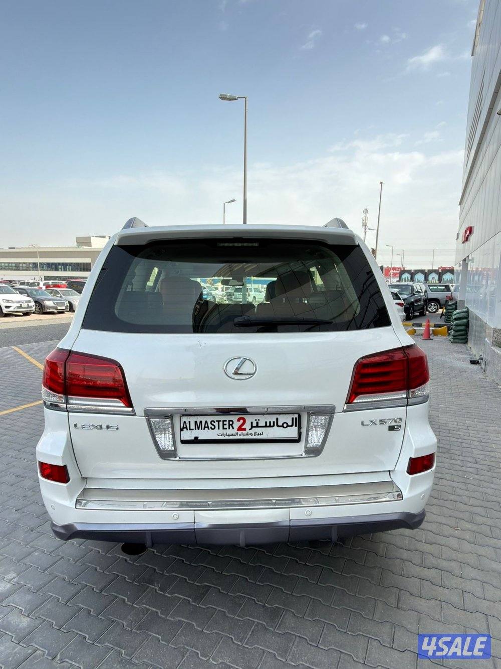 للبيع لكزس LX5706