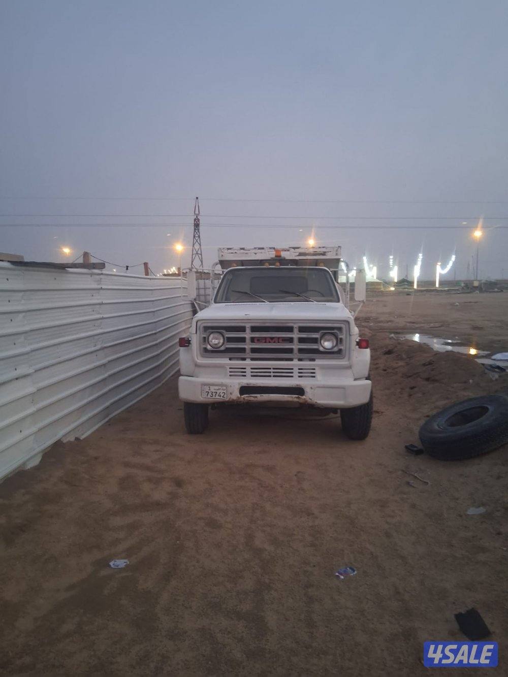 للبيع تنكر جي امسي موديل ٨٤ تانكي ١٦٠٠ نضيف2