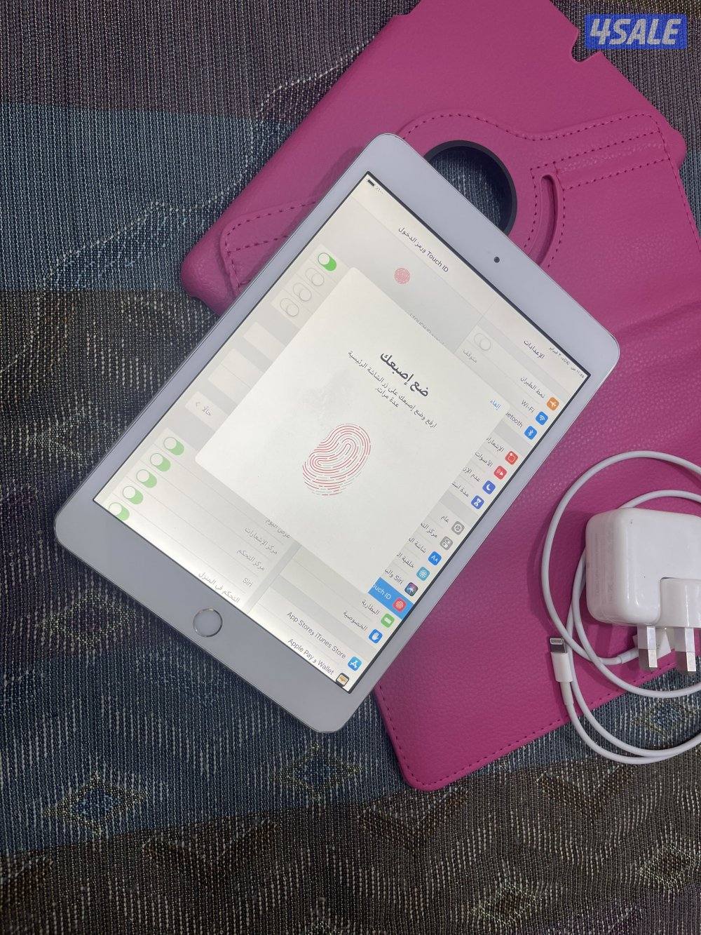 ايباد ابل ميني 3 فضي 128 قيقا نظيف وشغال زين مع الاغراض كامله2