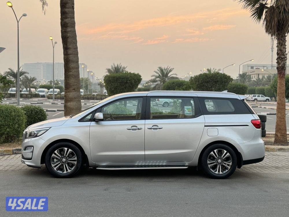 كيا كرنفال موديل 2019 بحاله الوكاله شرط الفحص8