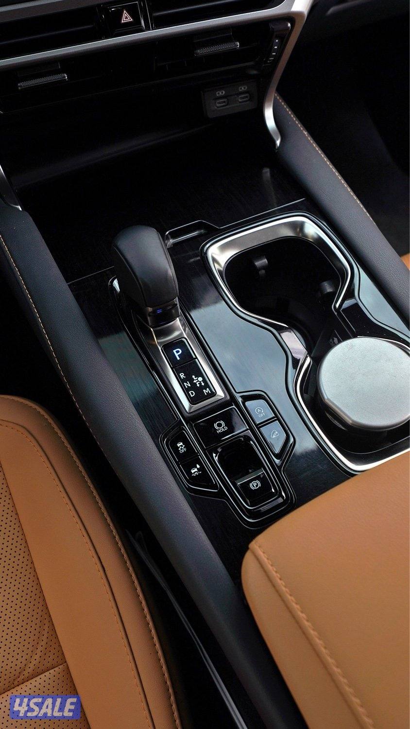 لكزس RX350، م 2024، عداد 18 الف فقط9